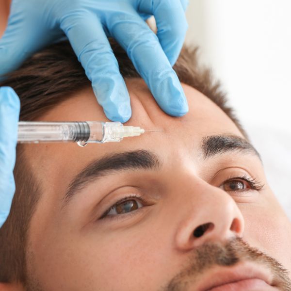 tratamiento botox en la frente para hombre en la Clinica de Medicina Estetica DA de Madrid