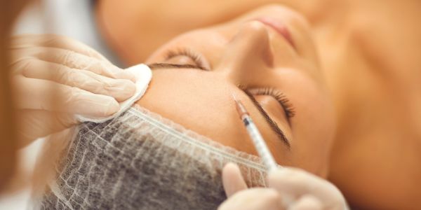 toxina botulinica entrecejo en la clinica de medicina estetica en Madrid DA toxina botulinica entrecejo en la clinica de medicina estetica en Madrid DA