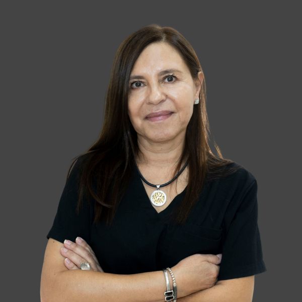 Dra Claudia Larrarte Clinica Capilar Velazquez